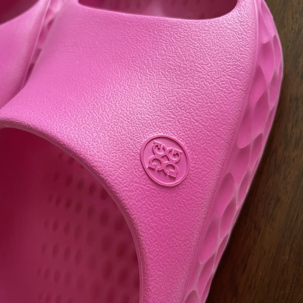 GFore G Fore GSlide‎ Street Shoe - Pink - Men 10/Women 12 Golf Slides Sandals